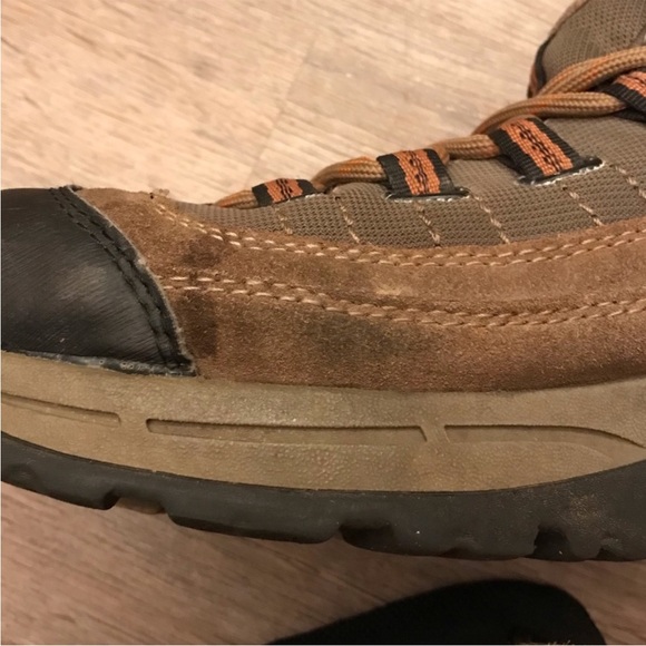 Hiking Boots (flawed) - Picture 5 of 12